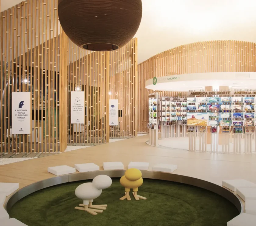 Single Tienda Galeria Interior tienda madrid vista central 4a2bafc0b4